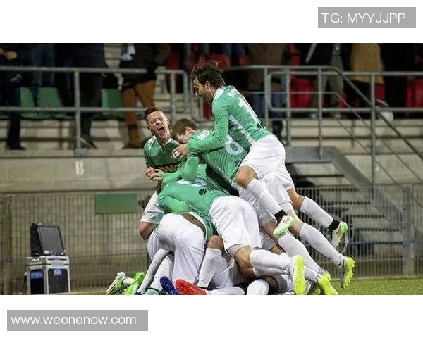 多德勒支与马斯特里激战正酣谁能在这场较量中笑到最后 多德勒支与马斯特里激战正酣谁能在这场较量中笑到最后