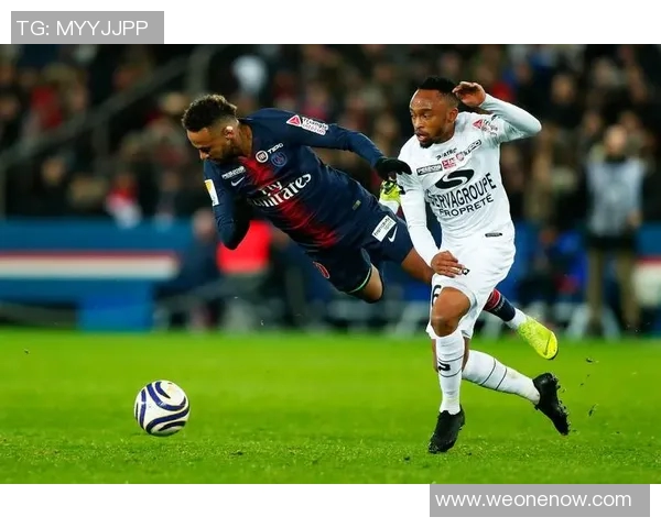 大巴黎与甘冈精彩对决集锦回顾尽享足球盛宴的瞬间与激情 大巴黎与甘冈精彩对决集锦回顾尽享足球盛宴的瞬间与激情