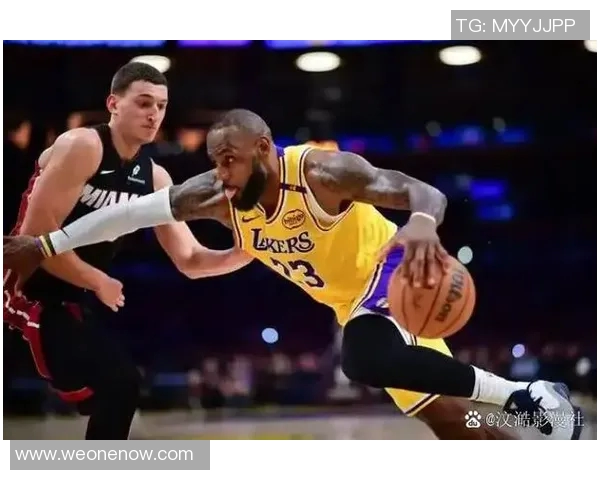 热火对湖人精彩对决直播比分实时更新分析与评论 热火对湖人精彩对决直播比分实时更新分析与评论