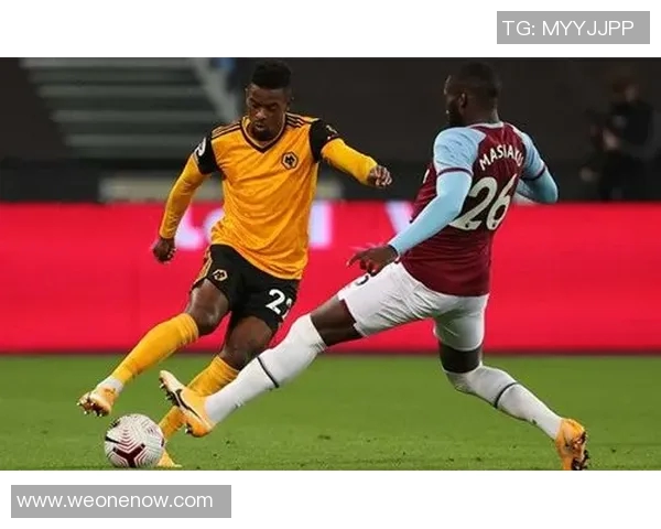 鲁能迎战英超劲旅狼队激情对决期待精彩瞬间再现