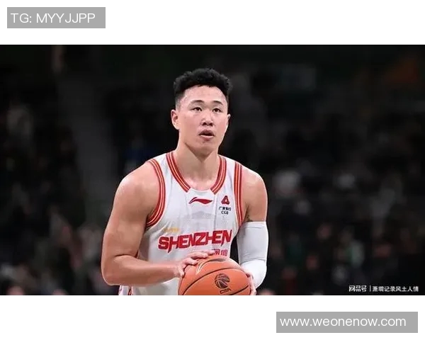 周鹏：从篮球场上的巨星到社会责任的践行者，探索他的成长与影响力之路