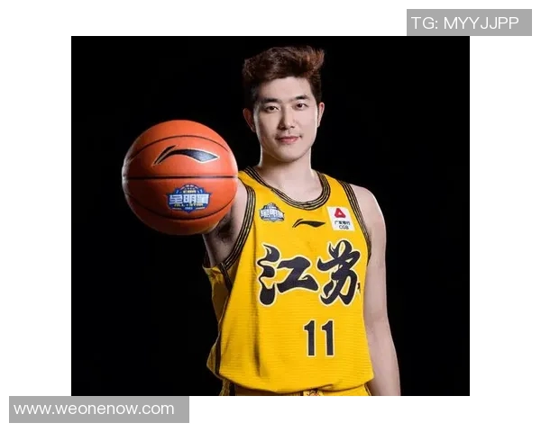 吴冠希在篮球赛场上的成长与突破展现了中国篮球的新希望与未来潜力 吴冠希在篮球赛场上的成长与突破展现了中国篮球的新希望与未来潜力