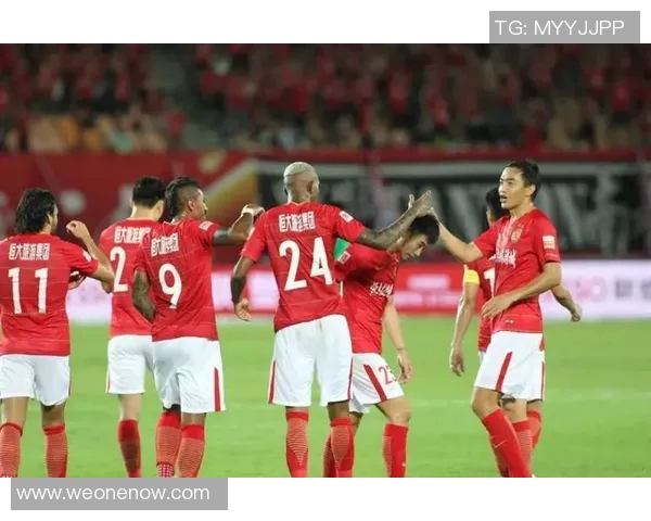 恒大与上港激战11月3日中超巅峰对决期待精彩瞬间与球迷狂欢