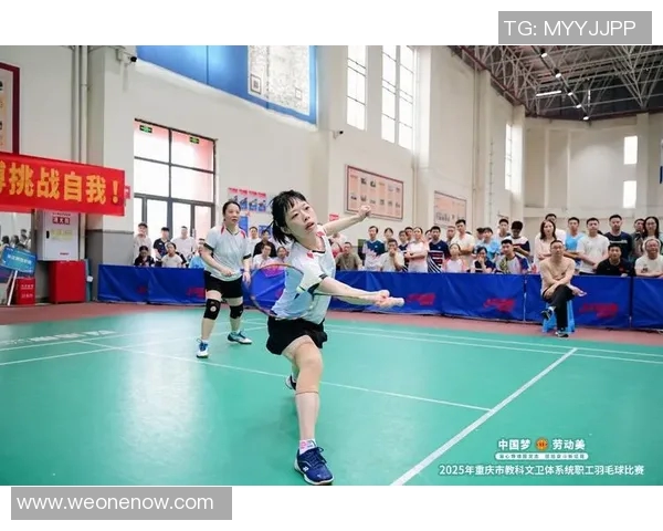 重庆羽毛球队荣登羽毛球比赛经验排行榜首位的背后故事与成就分析